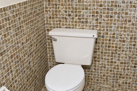 Casa en venta en Port St. Lucie, Florida, 2 dormitorios, 155.33 m2 № 2365649 - foto 51