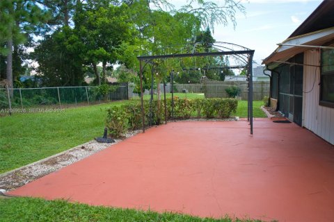 Casa en venta en Port St. Lucie, Florida, 2 dormitorios, 155.33 m2 № 2365649 - foto 4