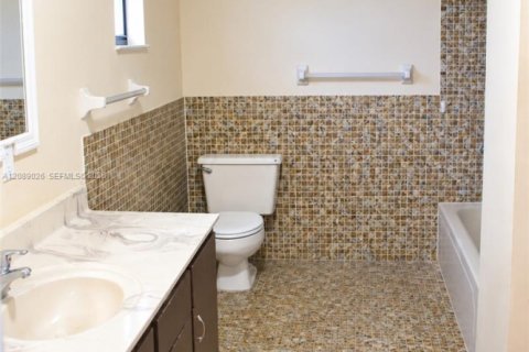 Casa en venta en Port St. Lucie, Florida, 2 dormitorios, 155.33 m2 № 2365649 - foto 50