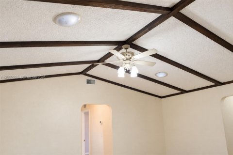Casa en venta en Port St. Lucie, Florida, 2 dormitorios, 155.33 m2 № 2365649 - foto 10