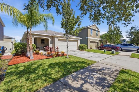 House in Sun City Center, Florida 3 bedrooms, 133.04 sq.m. № 2318379