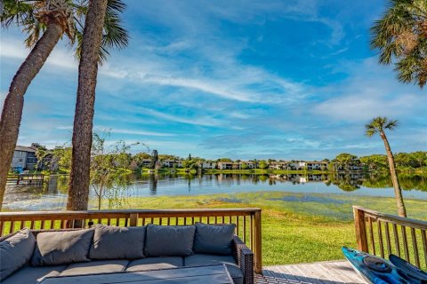 Condo in Altamonte Springs, Florida, 3 bedrooms  № 1720734 - photo 2