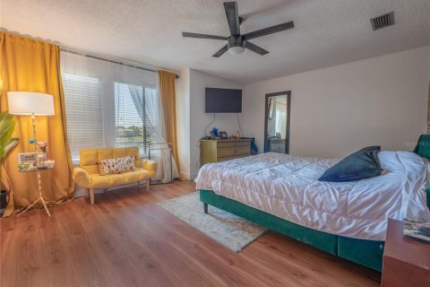 Condo in Altamonte Springs, Florida, 3 bedrooms  № 1720734 - photo 14
