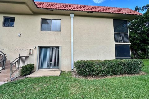 Condo in Weston, Florida, 2 bedrooms  № 1855334 - photo 23