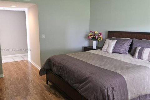 Condo in Weston, Florida, 2 bedrooms  № 1855334 - photo 17