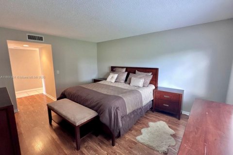 Condo in Weston, Florida, 2 bedrooms  № 1855334 - photo 18