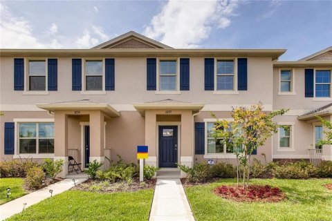 Adosado en Kissimmee, Florida 3 dormitorios, 150.87 m2 № 2102871