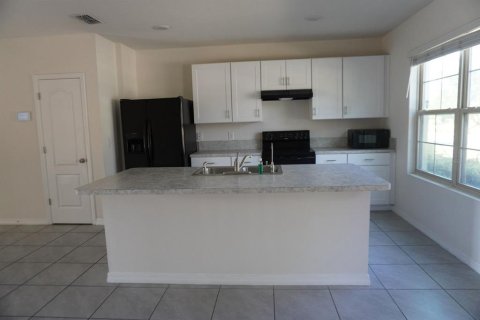Adosado en alquiler en Kissimmee, Florida, 3 dormitorios, 150.87 m2 № 2102871 - foto 3