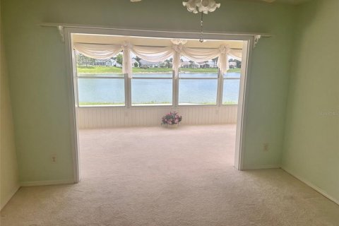 House in The Villages, Florida 3 bedrooms, 208.29 sq.m. № 1777848 - photo 18
