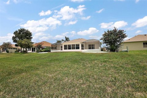 House in The Villages, Florida 3 bedrooms, 208.29 sq.m. № 1777848 - photo 3