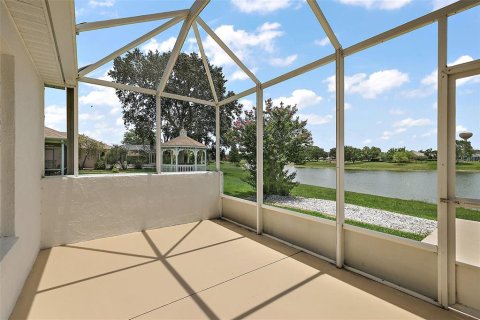 House in The Villages, Florida 3 bedrooms, 208.29 sq.m. № 1777848 - photo 5