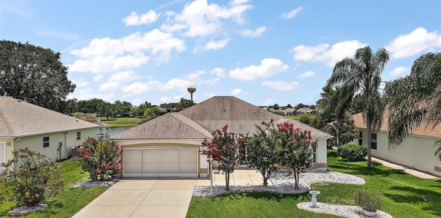 House in The Villages, Florida 3 bedrooms, 208.29 sq.m. № 1777848