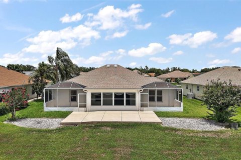 House in The Villages, Florida 3 bedrooms, 208.29 sq.m. № 1777848 - photo 2