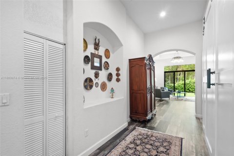 Casa en venta en Cutler Bay, Florida, 4 dormitorios, 252.97 m2 № 1890693 - foto 4