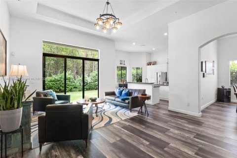 Casa en venta en Cutler Bay, Florida, 4 dormitorios, 252.97 m2 № 1890693 - foto 11