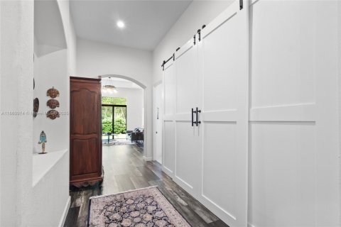 Casa en venta en Cutler Bay, Florida, 4 dormitorios, 252.97 m2 № 1890693 - foto 9