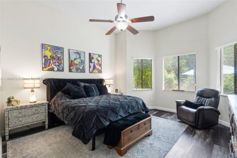 Casa en venta en Cutler Bay, Florida, 4 dormitorios, 252.97 m2 № 1890693 - foto 23