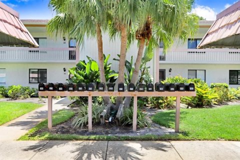 Copropriété à vendre à Oldsmar, Floride: 2 chambres, 101.64 m2 № 1733595 - photo 21