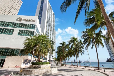 Condominio en venta en Miami, Florida, 1 dormitorio, 78.6 m2 № 1705814 - foto 14
