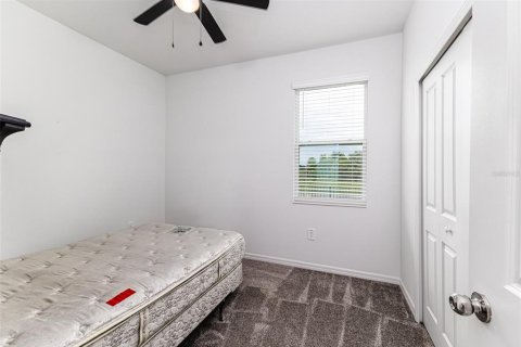 House in Winter Haven, Florida 4 bedrooms, 194.44 sq.m. № 1846648 - photo 15