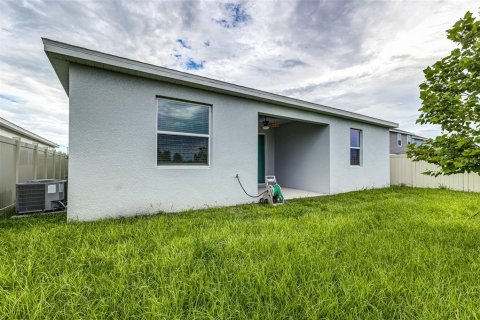 House in Winter Haven, Florida 4 bedrooms, 194.44 sq.m. № 1846648 - photo 27