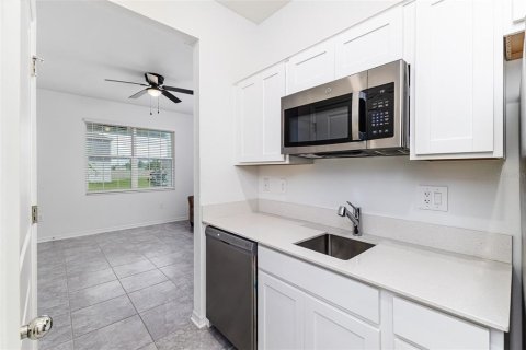 House in Winter Haven, Florida 4 bedrooms, 194.44 sq.m. № 1846648 - photo 24