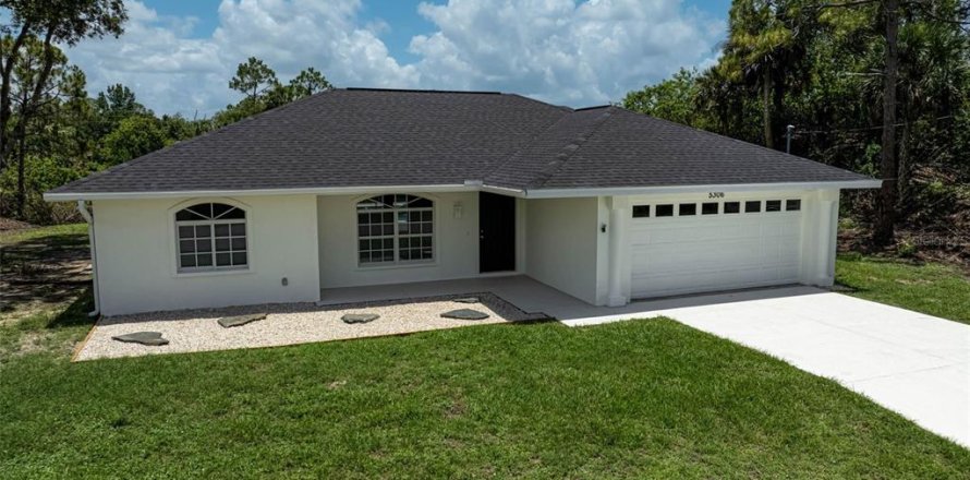 House in North Port, Florida 3 bedrooms, 132.2 sq.m. № 1792744