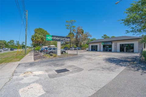 Immobilier commercial à DeLand, Floride 139.35 m2 № 2098615