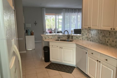 Casa en venta en Port St. Lucie, Florida, 3 dormitorios, 154.5 m2 № 1992209 - foto 19