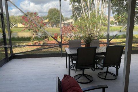 Casa en venta en Port St. Lucie, Florida, 3 dormitorios, 154.5 m2 № 1992209 - foto 17