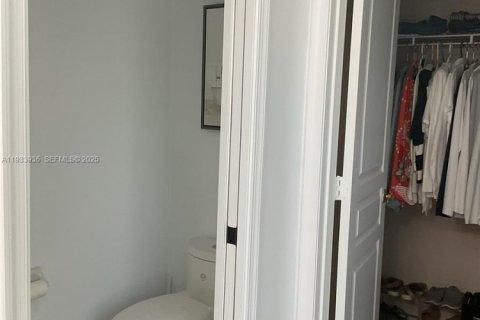 Casa en venta en Port St. Lucie, Florida, 3 dormitorios, 154.5 m2 № 1992209 - foto 10