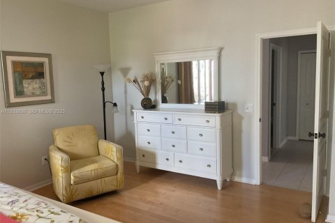 Casa en venta en Port St. Lucie, Florida, 3 dormitorios, 154.5 m2 № 1992209 - foto 12