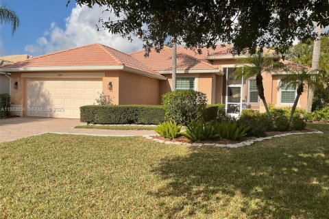 Casa en venta en Port St. Lucie, Florida, 3 dormitorios, 154.5 m2 № 1992209 - foto 1