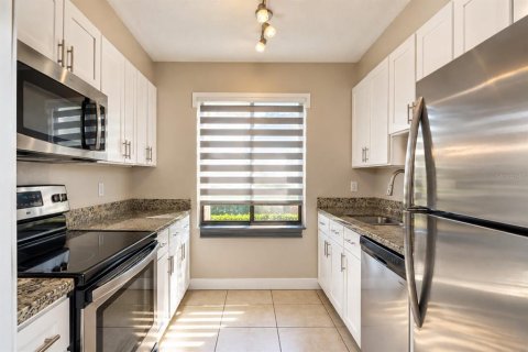 Appartement à louer à Tampa, Floride: 2 chambres, 100.8 m2 № 2413471 - photo 4