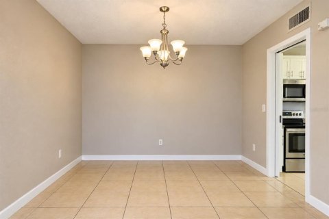 Appartement à louer à Tampa, Floride: 2 chambres, 100.8 m2 № 2413471 - photo 3