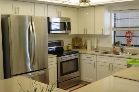 Copropriété à louer à Bradenton, Floride: 2 chambres, 118.91 m2 № 2106278 - photo 3