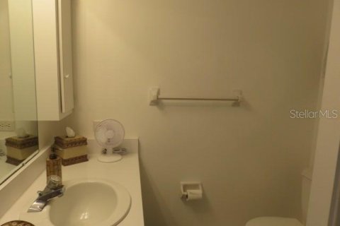 Copropriété à louer à Bradenton, Floride: 2 chambres, 118.91 m2 № 2106278 - photo 12