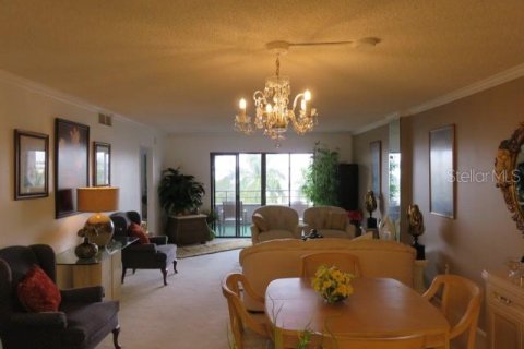 Copropriété à louer à Bradenton, Floride: 2 chambres, 118.91 m2 № 2106278 - photo 4