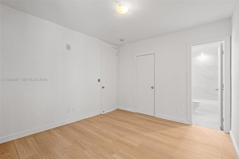 Appartement à louer à Miami Beach, Floride: 2 chambres, 83.61 m2 № 2168801 - photo 24