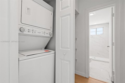 Appartement à louer à Miami Beach, Floride: 2 chambres, 83.61 m2 № 2168801 - photo 22