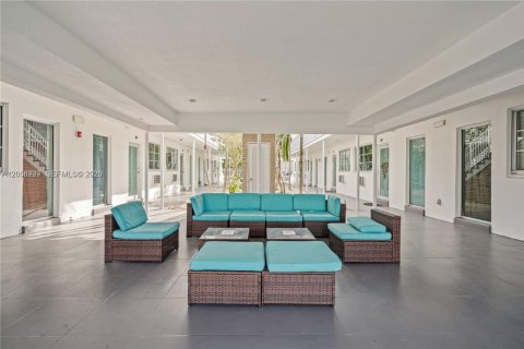 Appartement à louer à Miami Beach, Floride: 2 chambres, 83.61 m2 № 2168801 - photo 14