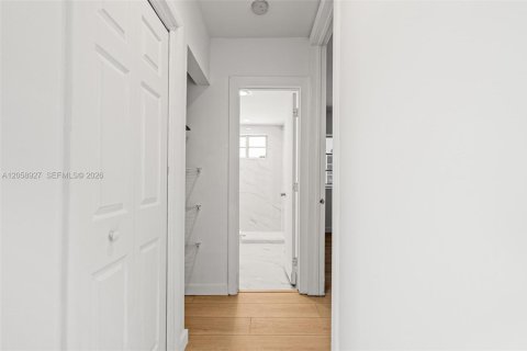 Appartement à louer à Miami Beach, Floride: 2 chambres, 83.61 m2 № 2168801 - photo 21