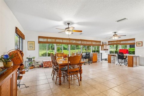 Villa ou maison à vendre à The Villages, Floride: 3 chambres, 207.17 m2 № 2411544 - photo 19