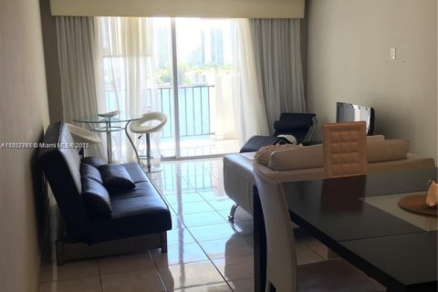 Copropriété à louer à Aventura, Floride: 1 chambre, 71.16 m2 № 1881921 - photo 11