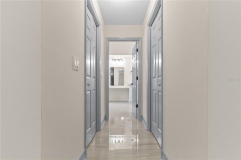 Купить виллу или дом в Тампа, Флорида 10 комнат, 255.48м2, № 1902603 - фото 30