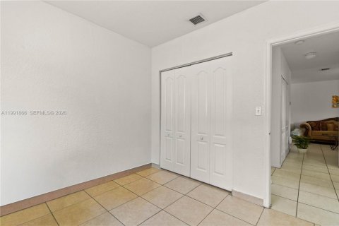 Купить кондоминиум в Хайалиа, Флорида 5 комнат, 95.69м2, № 2056646 - фото 16