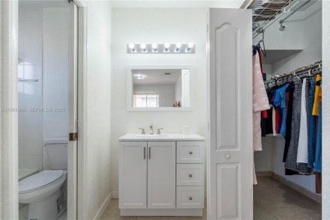 Купить кондоминиум в Хайалиа, Флорида 5 комнат, 95.69м2, № 2056646 - фото 26