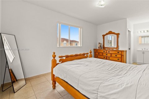 Купить кондоминиум в Хайалиа, Флорида 5 комнат, 95.69м2, № 2056646 - фото 21