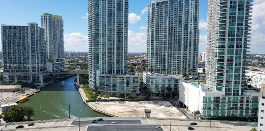 Condo à Miami, Floride, 1 chambre № 1973800