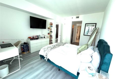 Condo in Florida City, Florida, 2 bedrooms  № 1868301 - photo 12